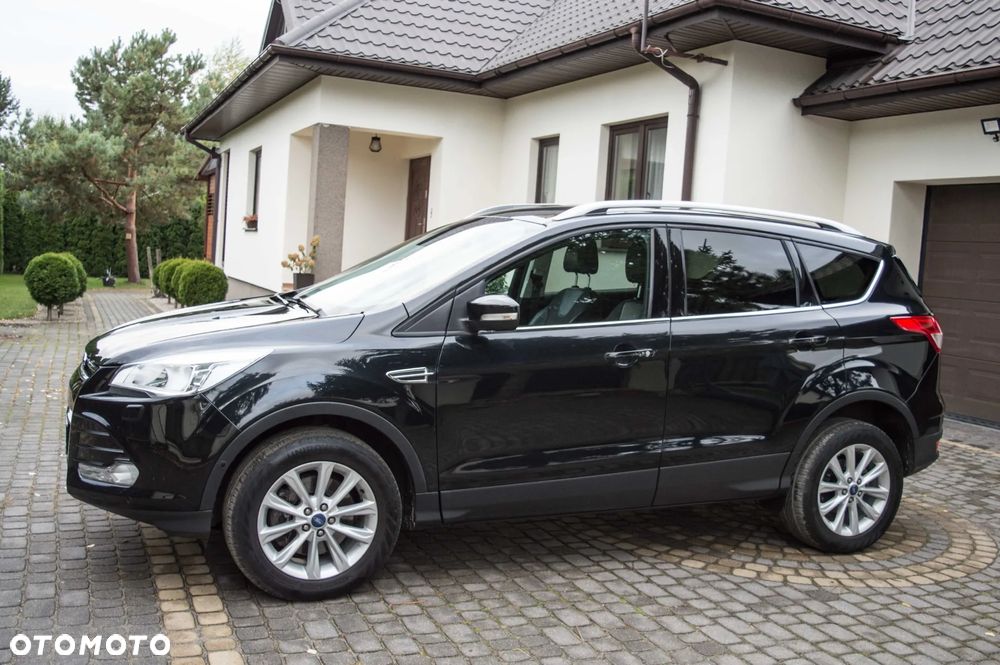 Ford Kuga 2.0 TDCi 4WD Titanium - 4