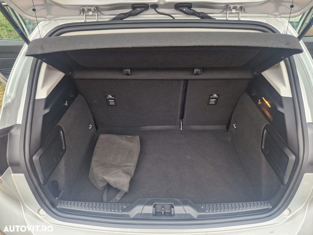 Ford Focus 1.0 EcoBoost Titanium - 32