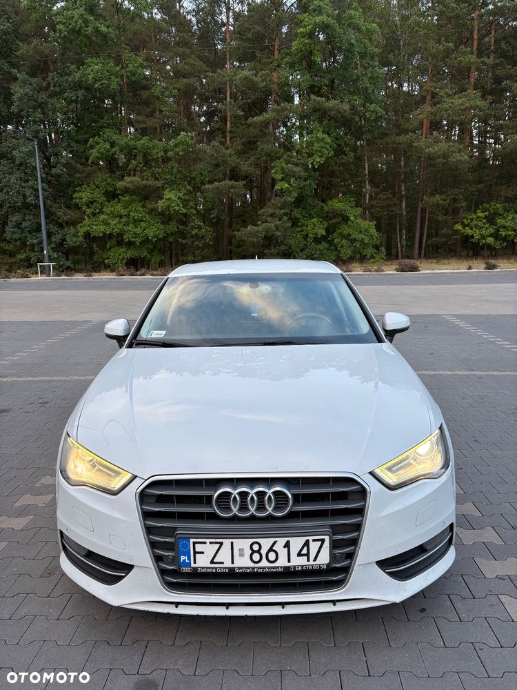 Audi A3 Sportback 2.0 TDI Ambiente S tronic - 10
