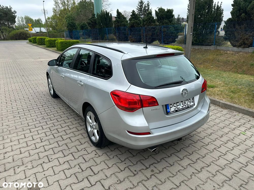 Opel Astra 1.4 T Sport - 4