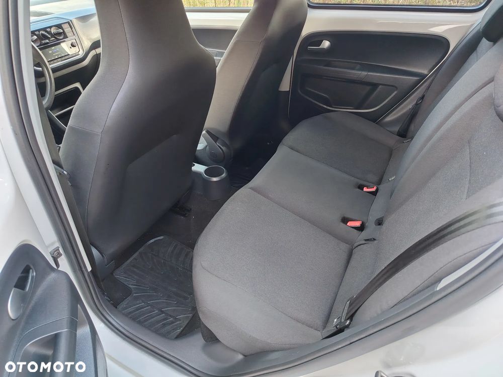 Volkswagen up! - 24