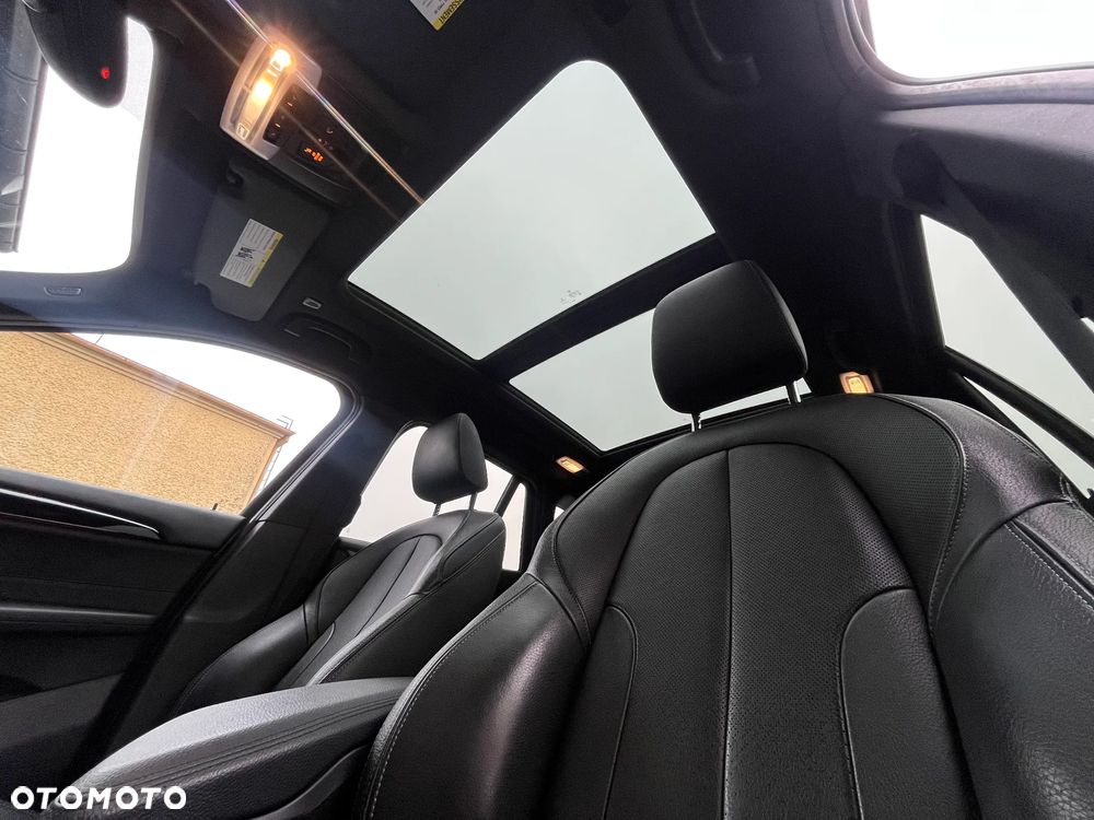 BMW X1 - 10