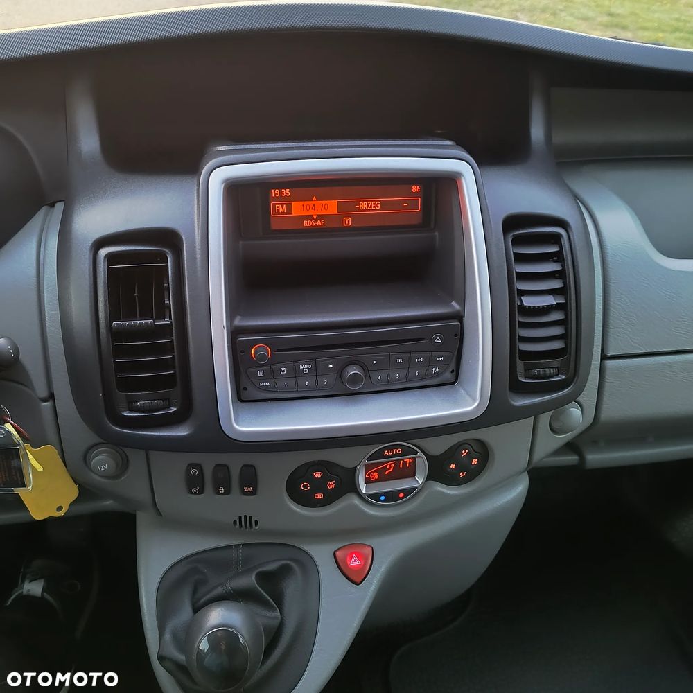 Renault Trafic - 26