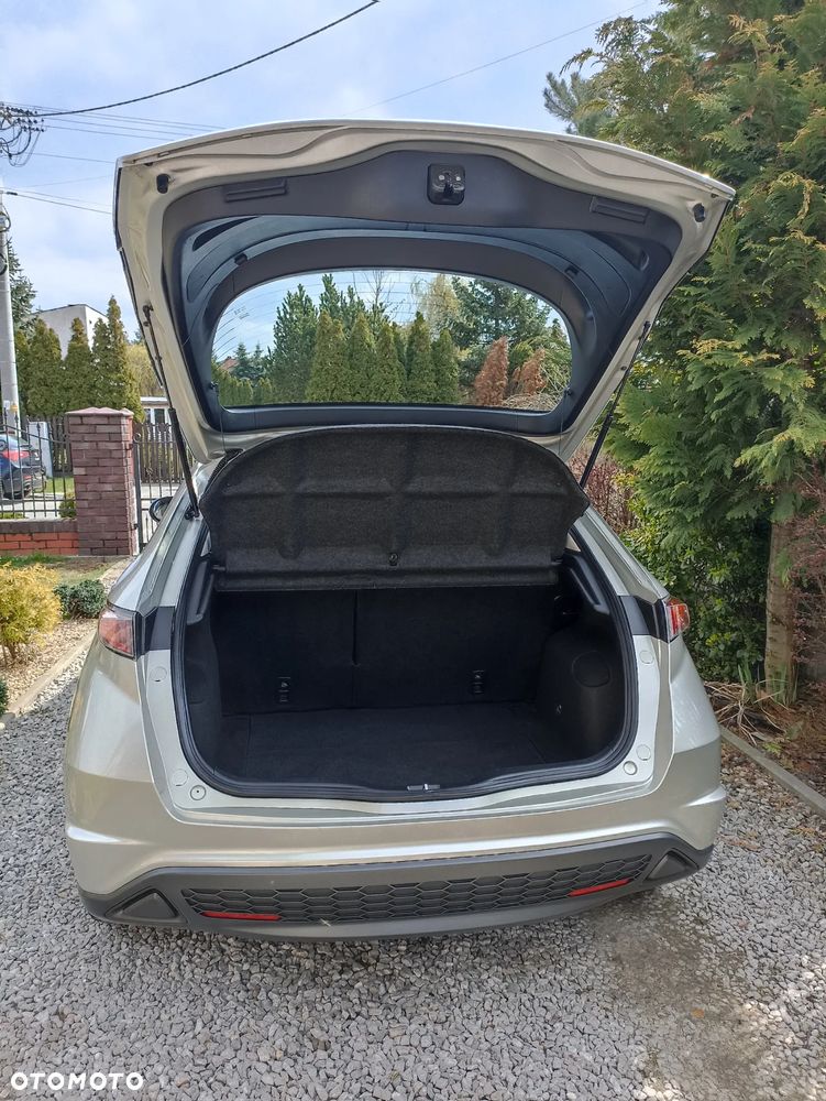 Honda Civic 1.4i-DSi - 8