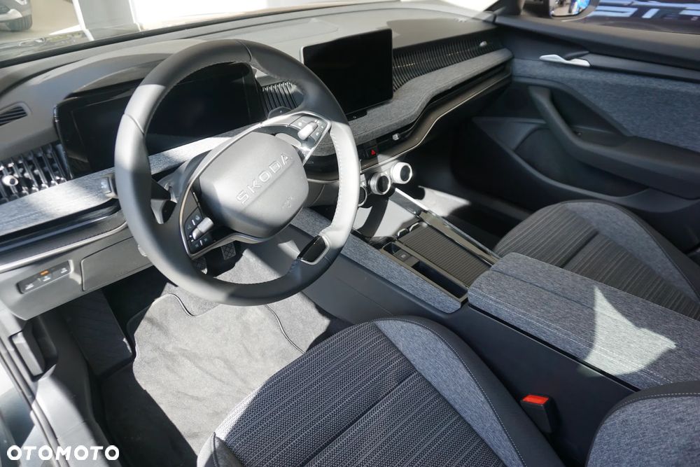 Skoda Superb 1.5 TSI mHEV Drive DSG - 8