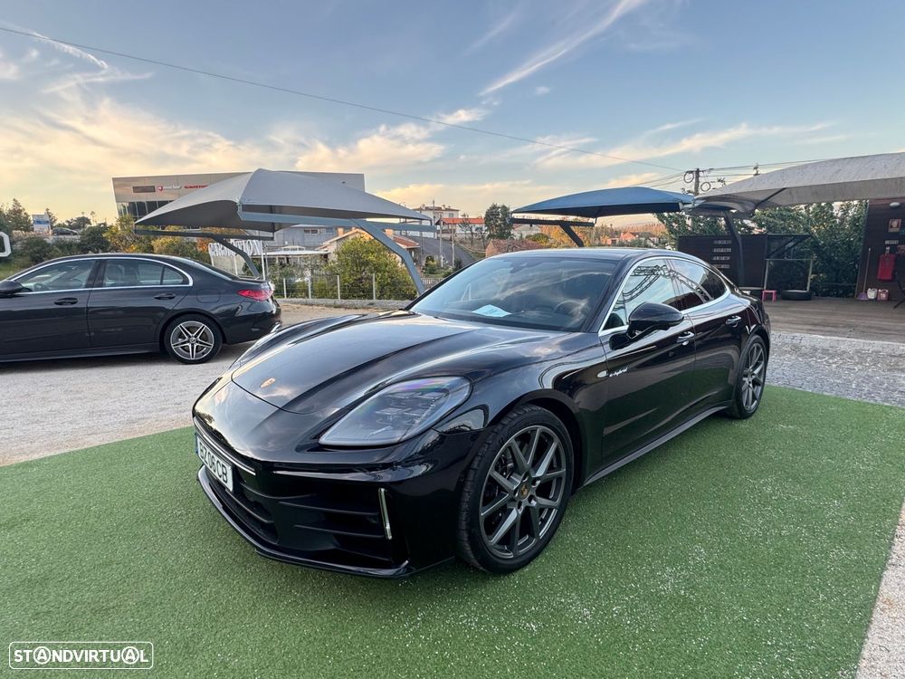 Porsche Panamera 4 E-Hybrid - 1