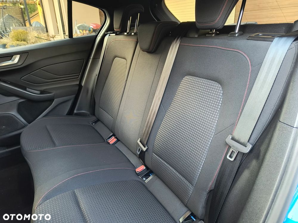 Ford Focus 1.5 EcoBoost ST-Line - 23