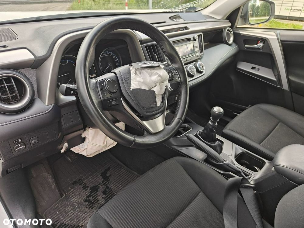 Toyota RAV4 - 9