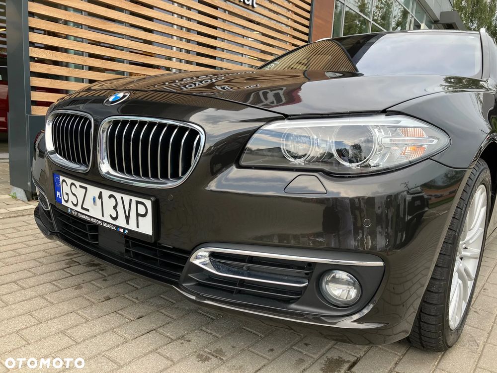 BMW Seria 5 530d xDrive Luxury Line - 17