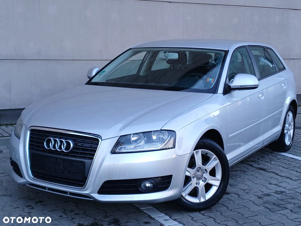 Audi A3 Sportback 1.6 Attraction - 2