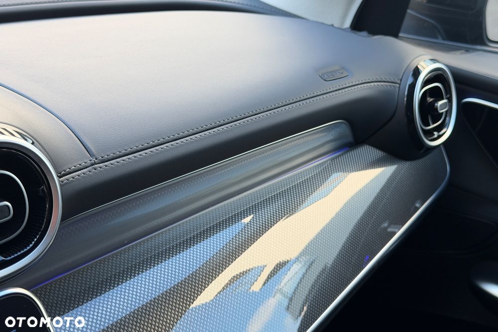 Mercedes-Benz GLC 300 e PHEV 4-Matic AMG Line - 35