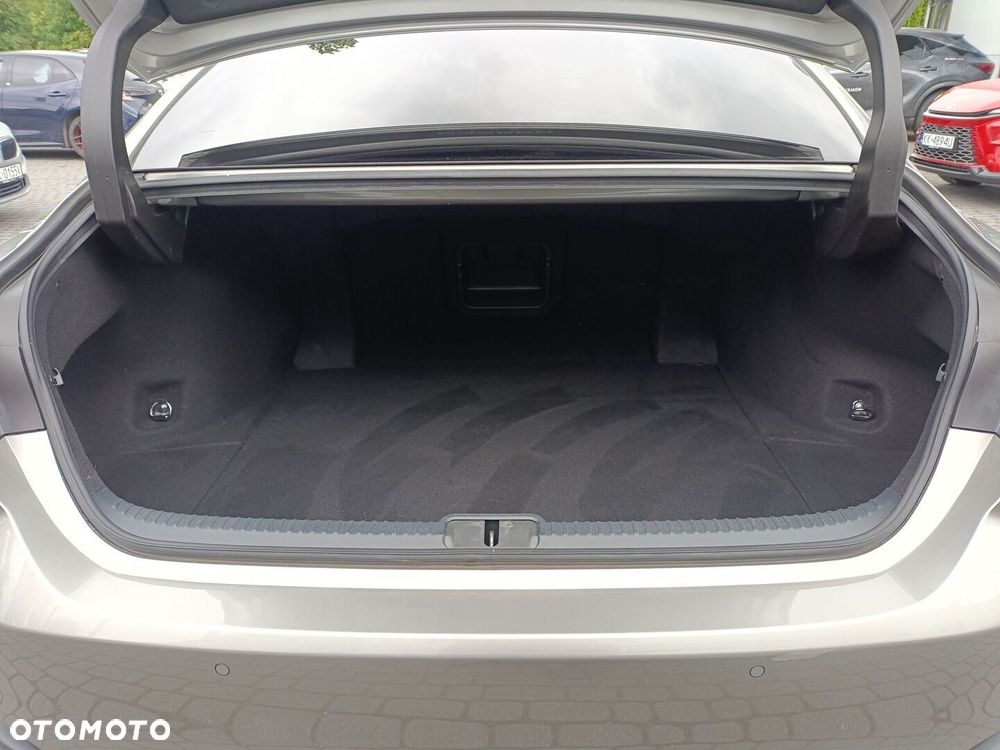 Lexus ES 300h F Sport Edition - 15