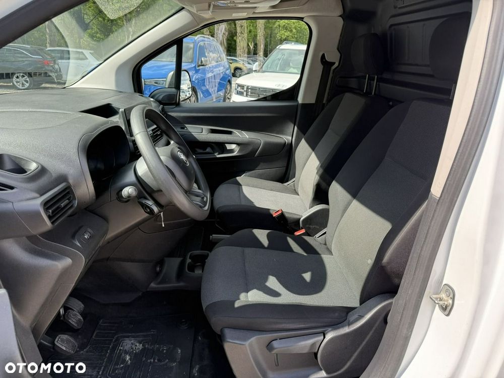Toyota Proace City - 8