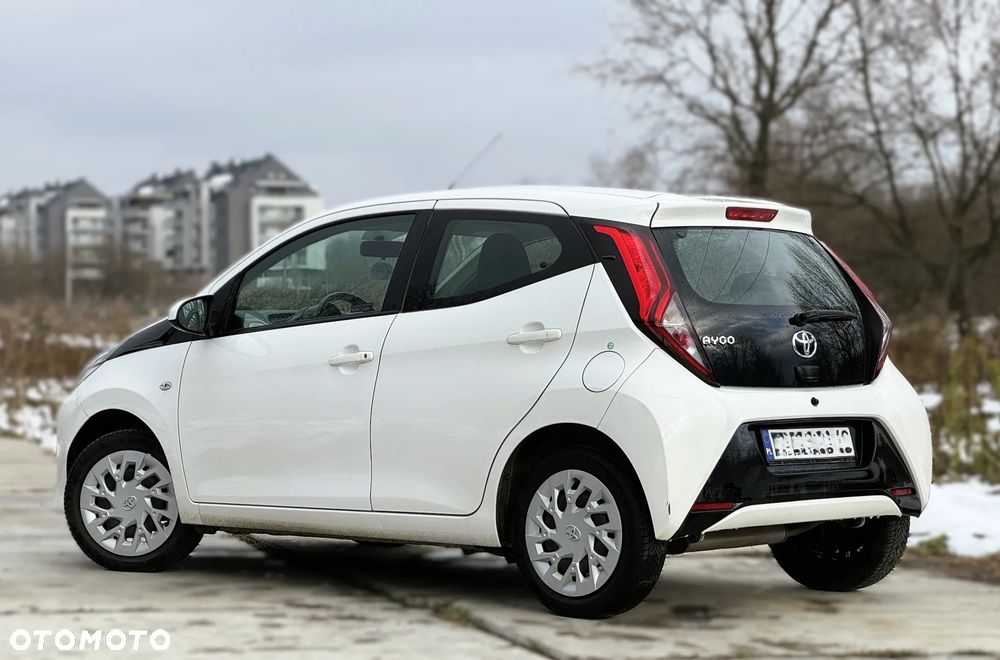 Toyota Aygo 1.0 VVT-i Color Edition - 11