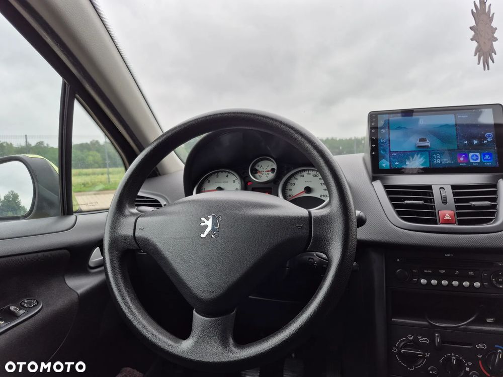 Peugeot 207 1.4 16V Sporty - 18