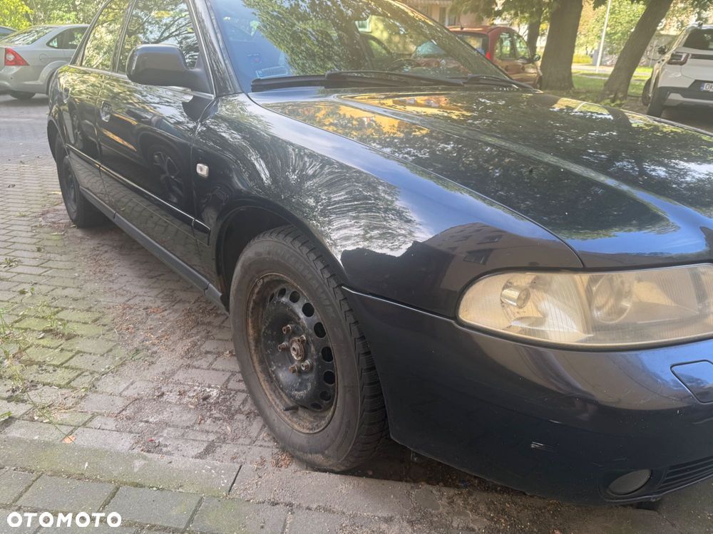 Audi A4 Limousine - 6