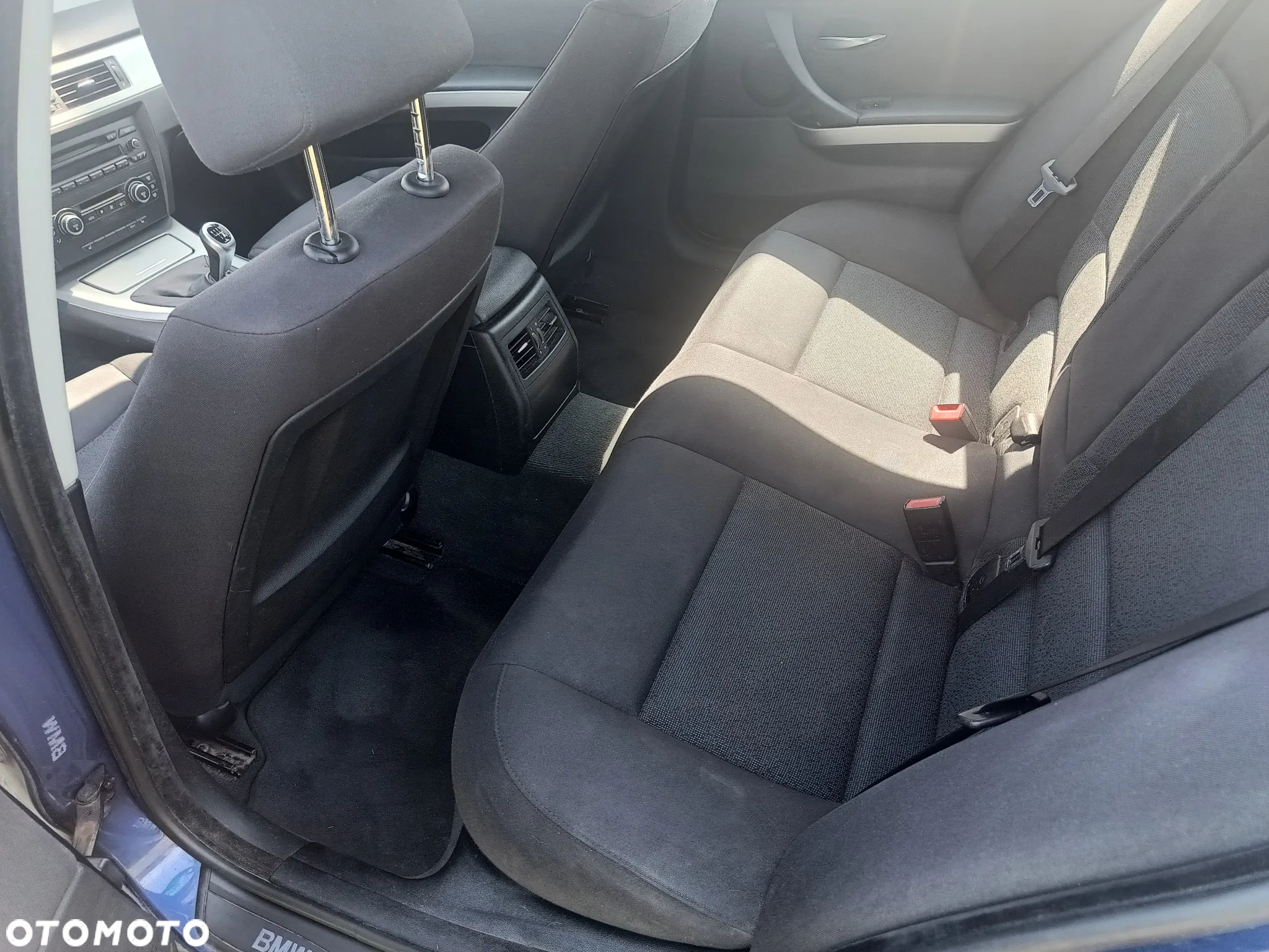 BMW Seria 3 318d Touring - 12