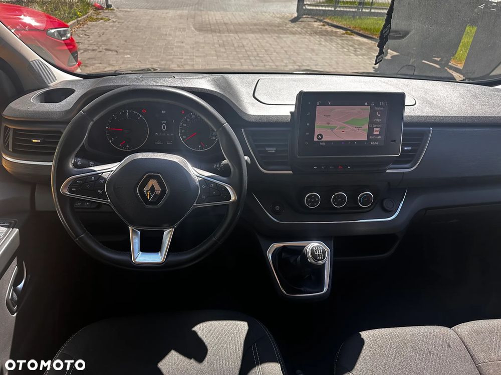 Renault Trafic - 11