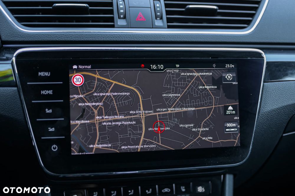 Skoda Superb 2.0 TDI SCR 4x4 L&K DSG - 16