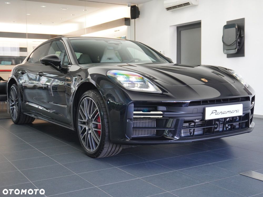 Porsche Panamera 4S E-Hybrid PHEV - 8