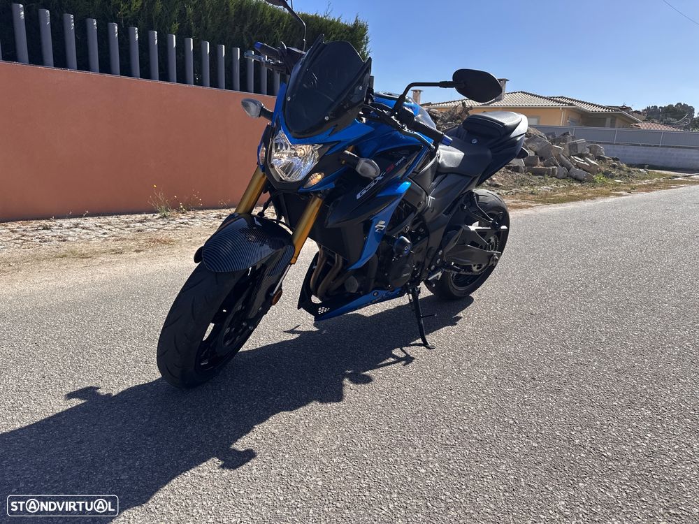 Suzuki GSX GSX-S750 - 4