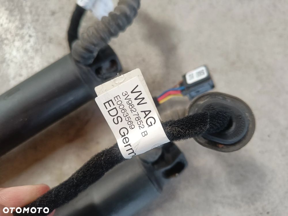 Teleskopy Siłowniki Elektryczne Klapy Skoda Superb 3 III Kombi Komplet 3V9827851B 3V9827852B - 7