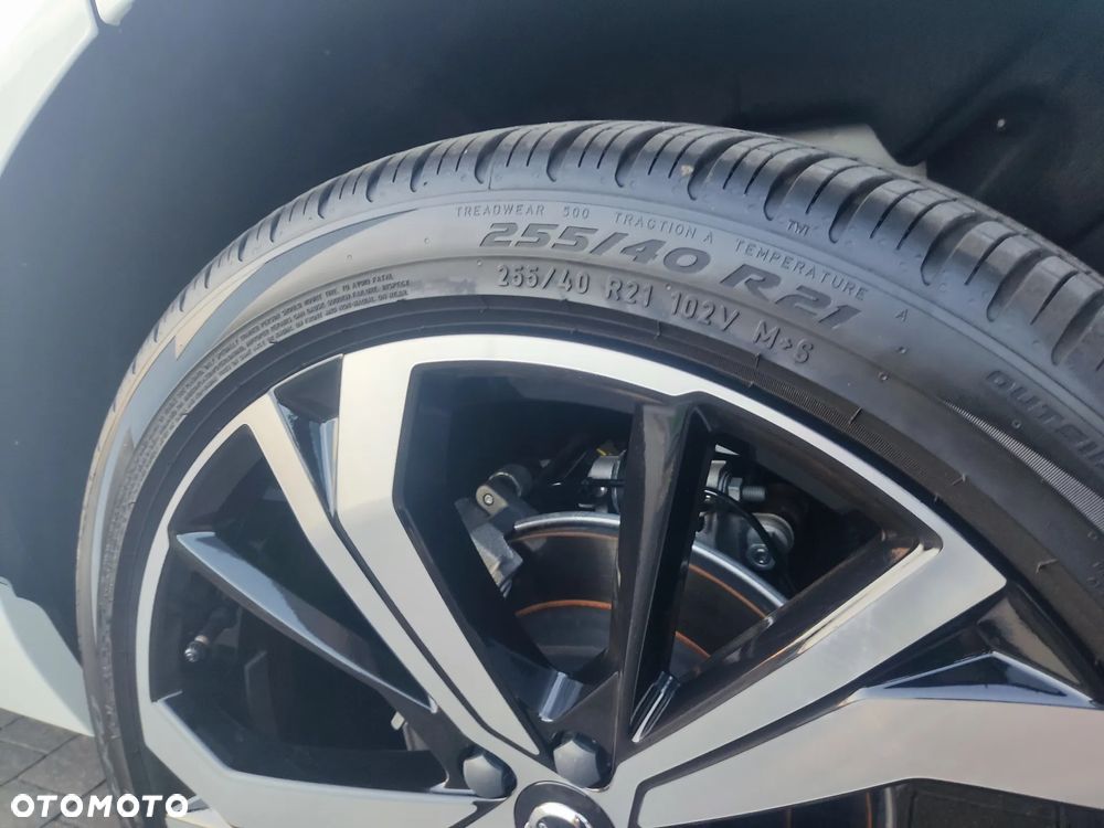 Volvo XC 60 B5 B AWD Ultimate Bright - 10