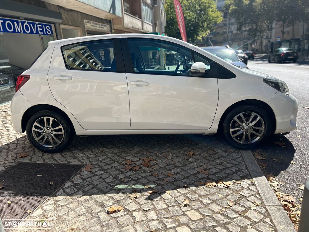 Toyota Yaris 1.0 VVT-i Comfort +PS Style +P.Techno - 3