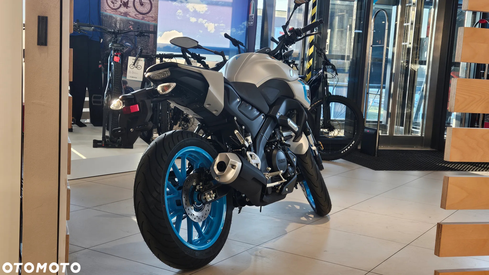 Yamaha MT - 5