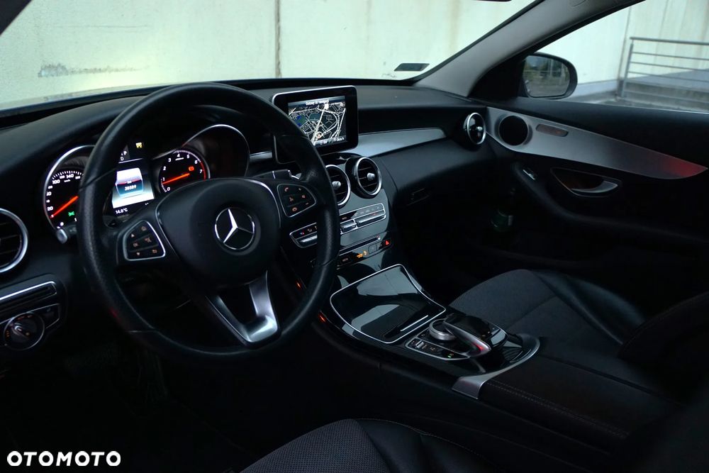 Mercedes-Benz Klasa C 180 9G-TRONIC - 11