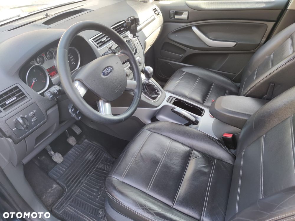 Ford Kuga 2.0 TDCi Titanium - 9