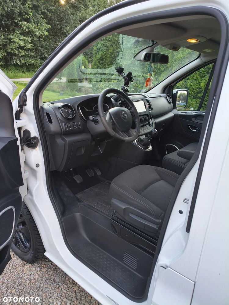 Opel Vivaro L2H1 2.9t Sport - 9