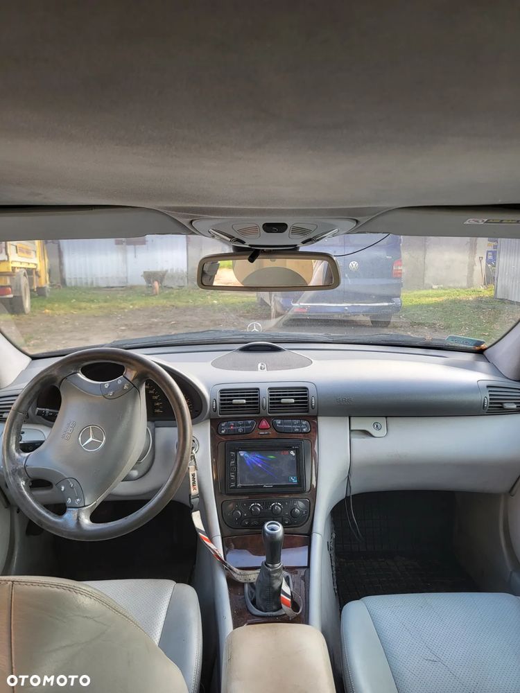 Mercedes-Benz Klasa C 220 T CDI Classic - 8