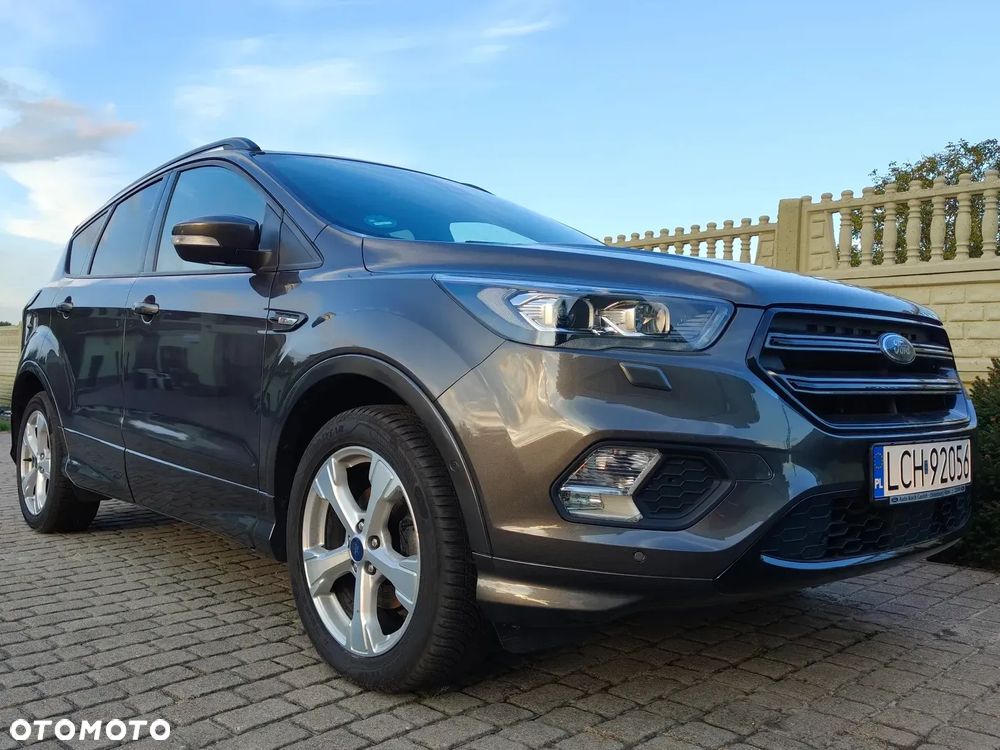 Ford Kuga 1.5 EcoBoost 2x4 ST-Line - 1
