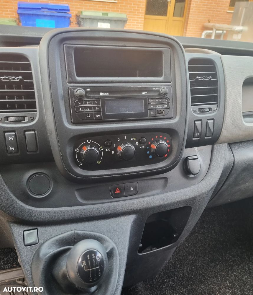 Renault Trafic Grand Combi L2H1 Authentique - 9