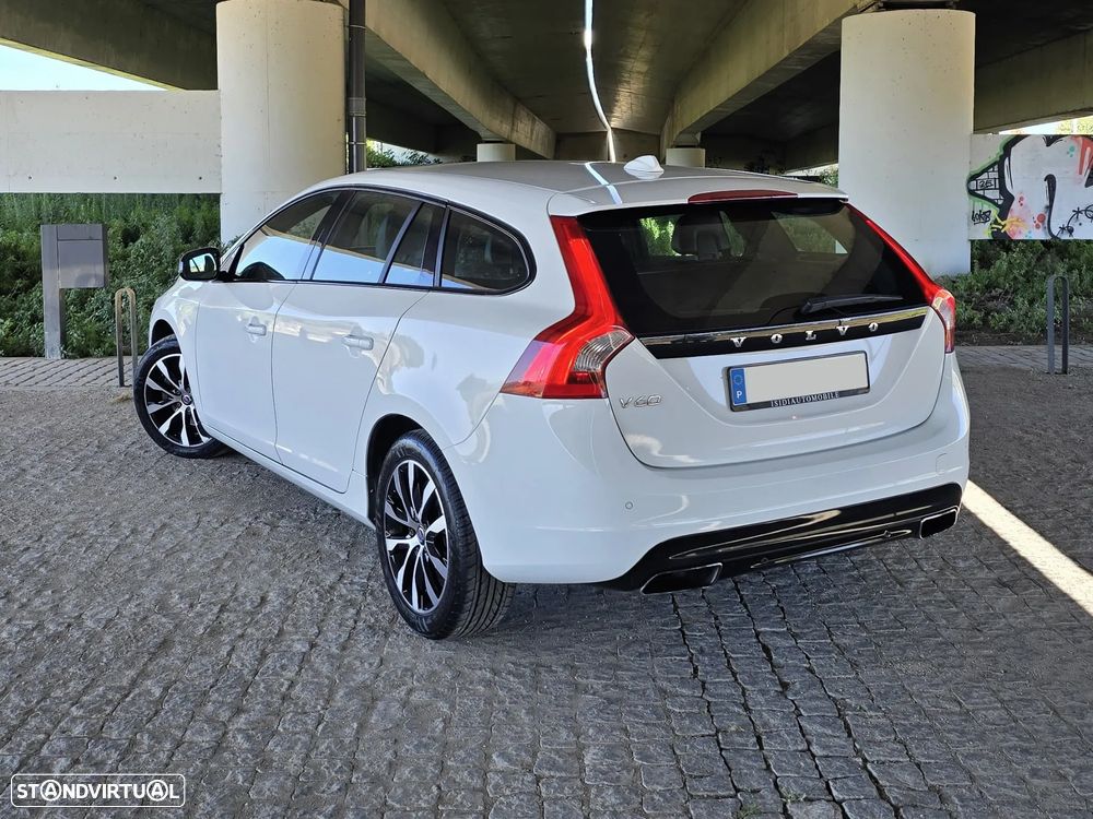 Volvo V60 D3 Momentum - 2