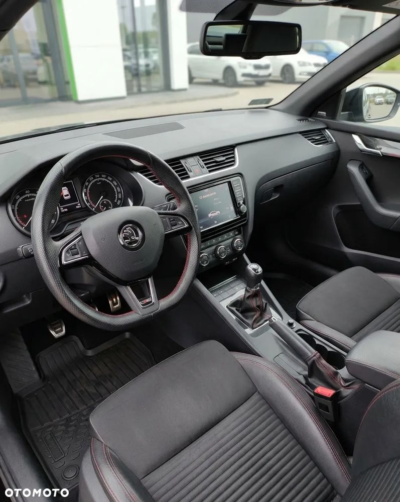 Skoda Octavia 2.0 TDI RS - 10