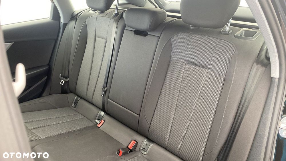Audi A4 Avant 35 TDI mHEV S tronic - 12