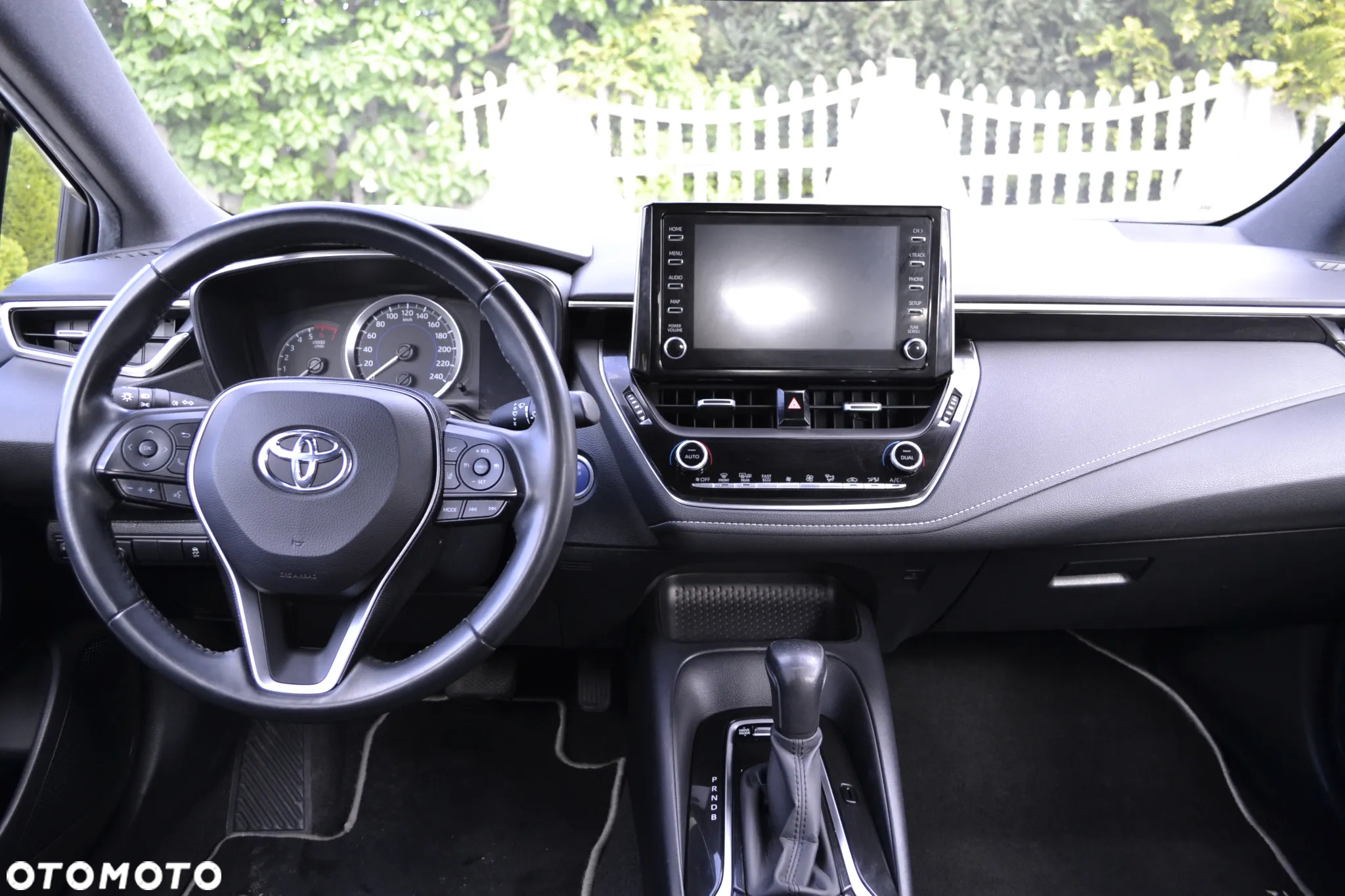 Toyota Corolla 1.8 Hybrid Comfort - 37