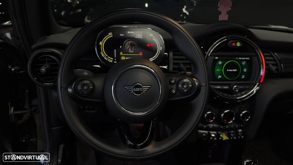 MINI 3 Portas Cooper SE - 17