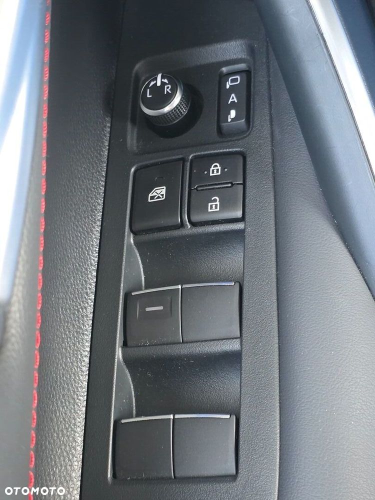 Toyota Corolla 1.8 Hybrid GR Sport - 18