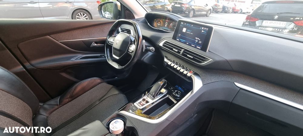 Peugeot 3008 1.6 BlueHDI S&S EAT6 Allure - 33