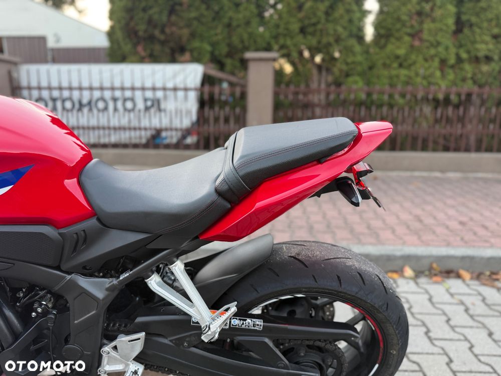 Honda CBR - 23
