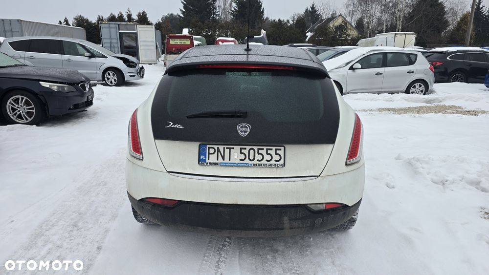 Lancia Delta 1.6 MJ Silver - 10