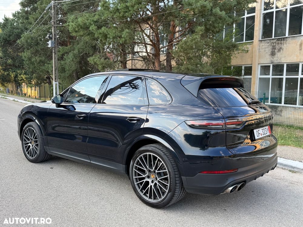 Porsche Cayenne S - 5
