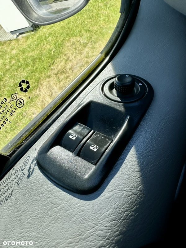 Renault trafic - 12