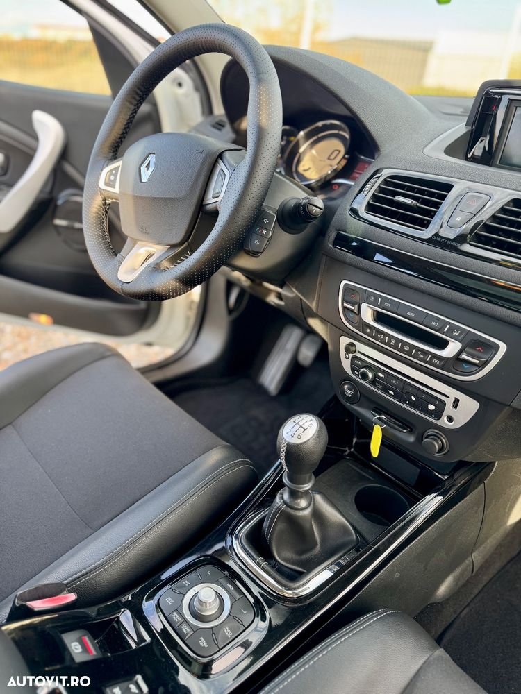 Renault Megane Grandtour ENERGY dCi 110 Start & Stopp Bose Edition - 15