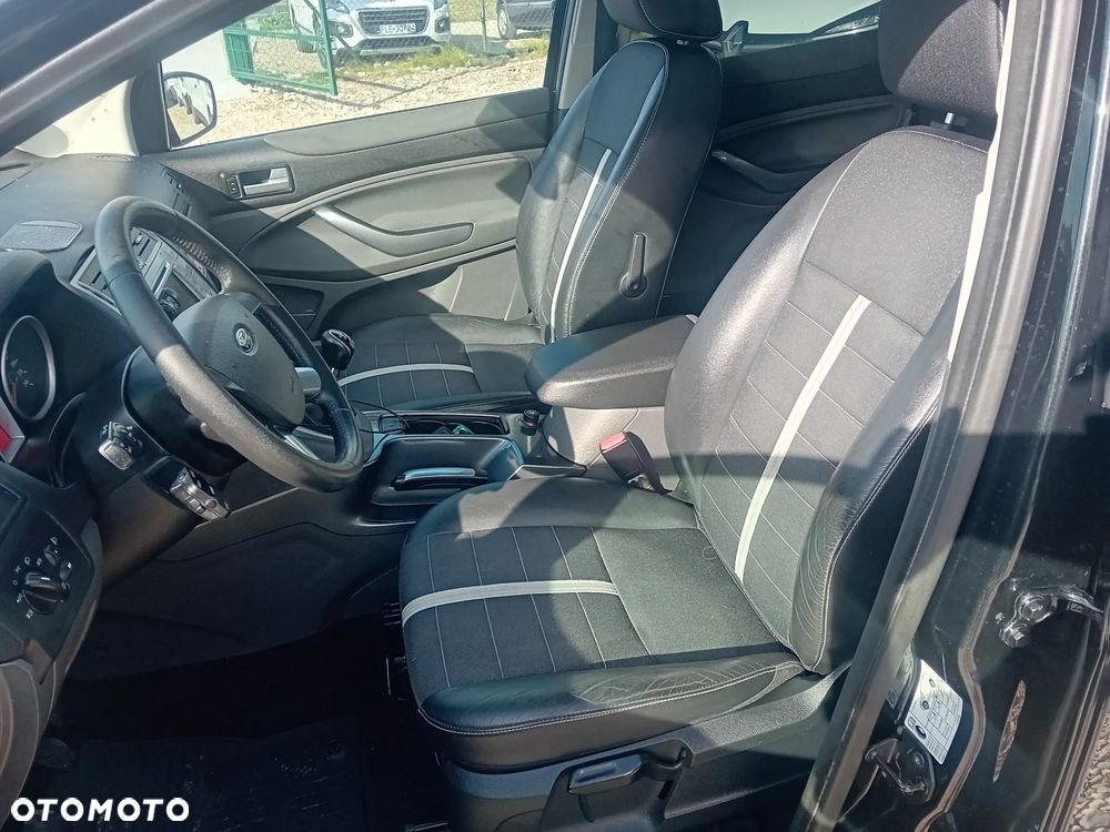 Ford Kuga - 16