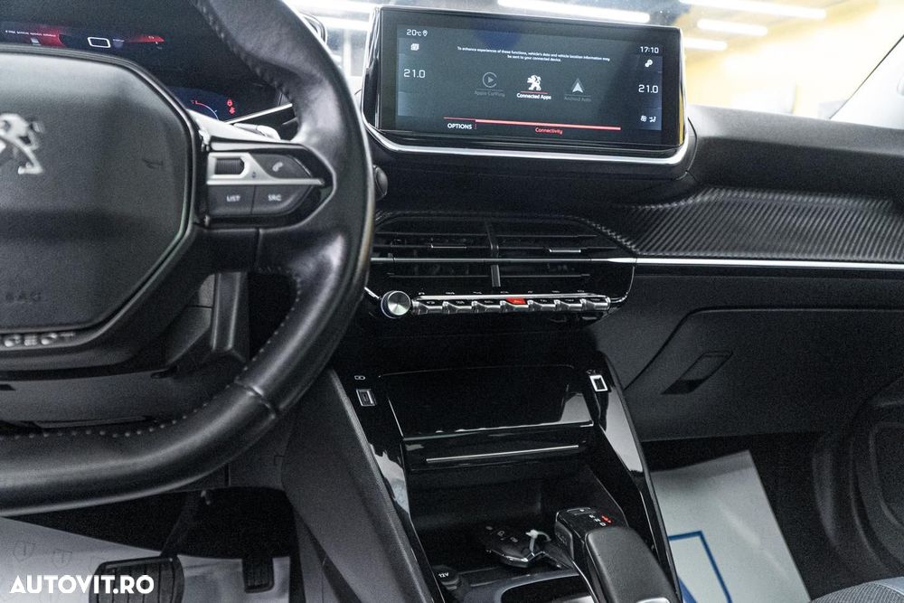 Peugeot 2008 1.2 PureTech EAT8 STT Allure Pack - 32