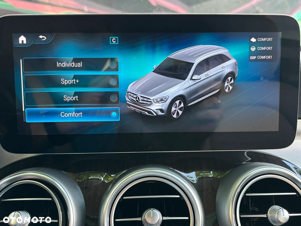 Mercedes-Benz GLC - 26